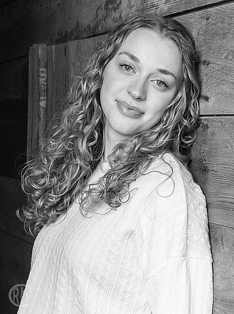 Addy-Lexi-Barn-Lg-039