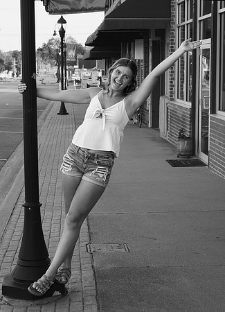 Lily2bw