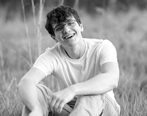 Adrian25Zoombw