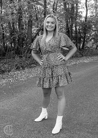Addy-Lexi-Barn-Lg-093