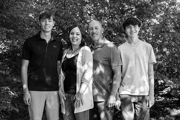 Family5bw
