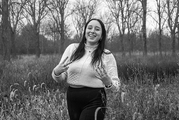 Maya-19bw
