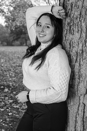 Maya-3bw