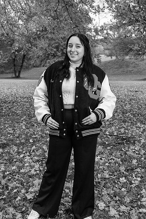 Maya-5bw