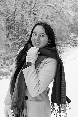 Maya16bw