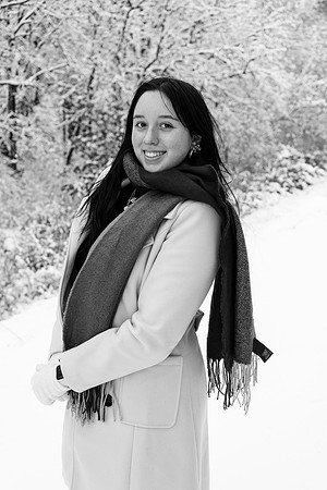 Maya17bw