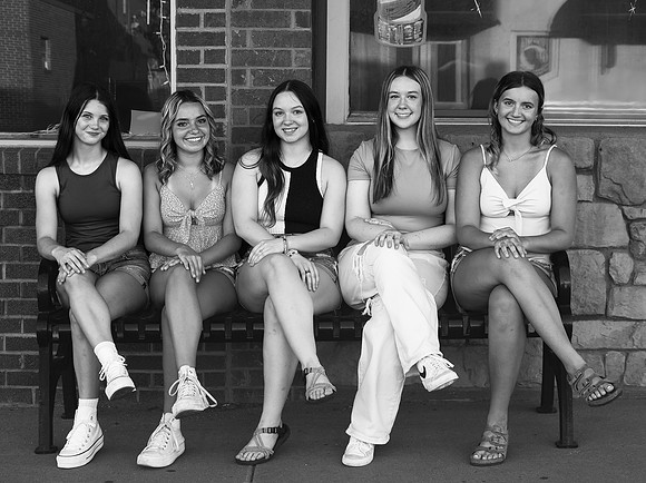 Group7bw