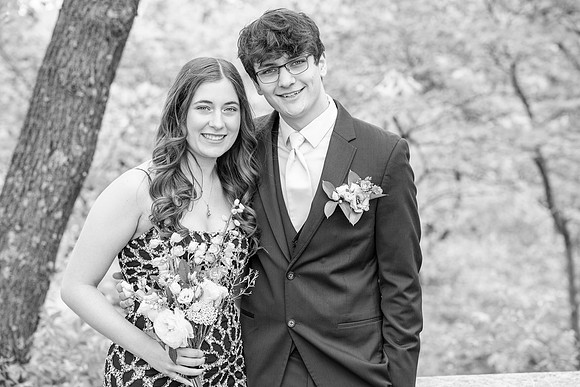 SeniorProm11bw