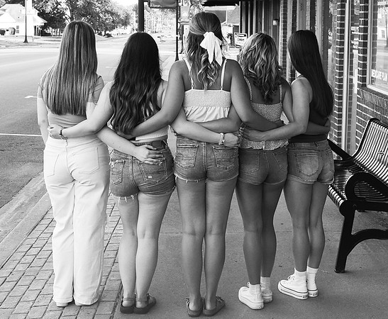 Group12bw