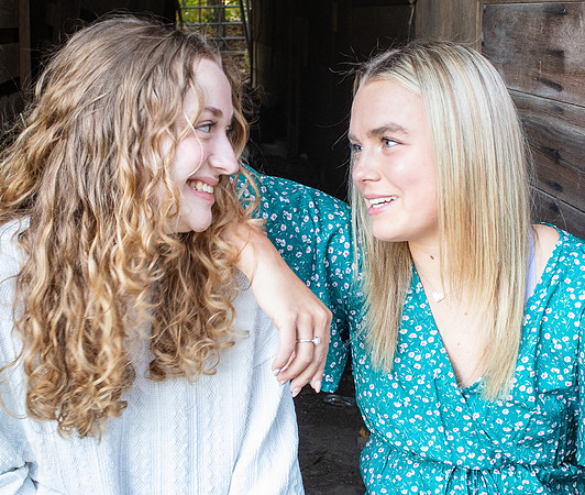 Addy-Lexi-Barn-Lg-069