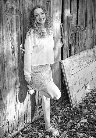 Addy-Lexi-Barn-Lg-051