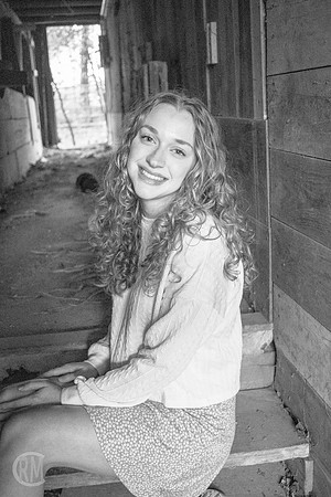 Addy-Lexi-Barn-Lg-049