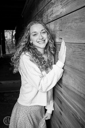 Addy-Lexi-Barn-Lg-044