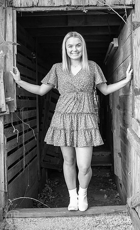Addy-Lexi-Barn-Lg-006