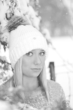 Haylee2BW