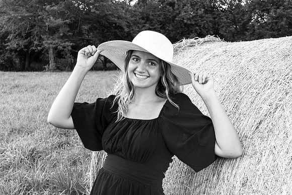 Lily6bw
