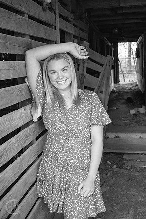 Addy-Lexi-Barn-Lg-010