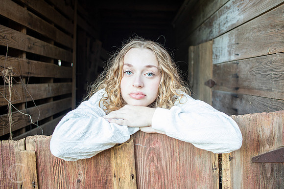 Addy-Lexi-Barn-Lg-059