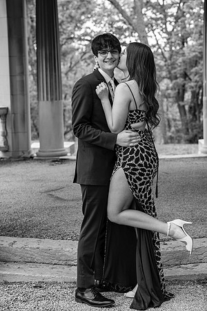 SeniorProm33bw